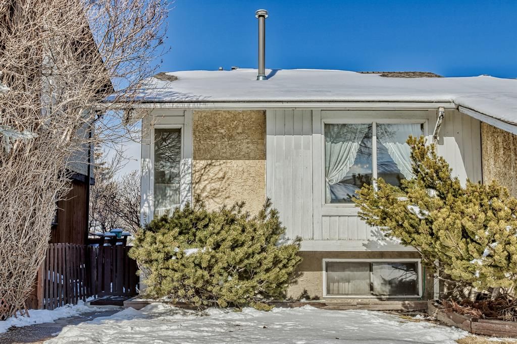New property listed in Abbeydale, Calgary